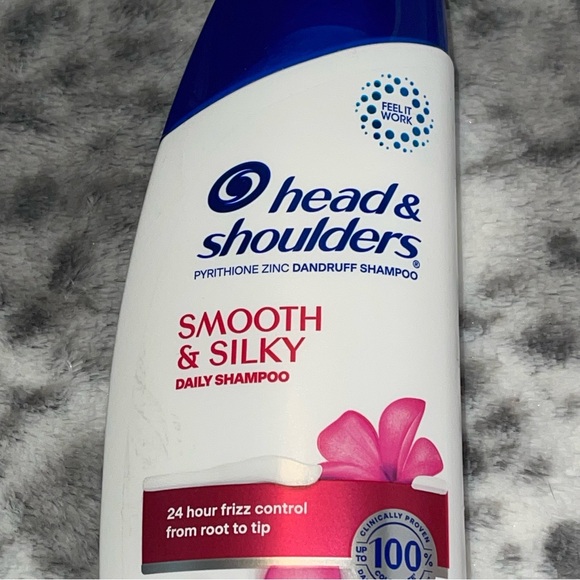 Head & shoulders shampoo - Picture 2 of 6